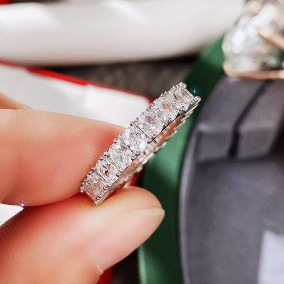 NEW 925 Sterling Silver Diamond Ring Band Oval Cut Ring - Picture 4 of 6